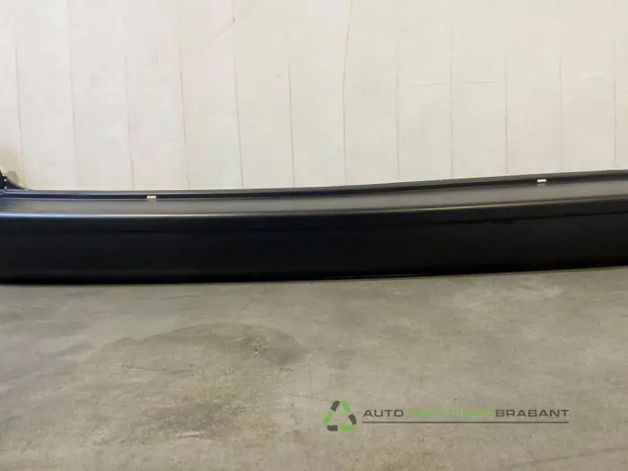 Pare-chocs arrière - 96da5043-610c-49a0-bcf9-cfafafca5e1a.jpg