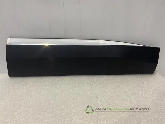 Portierlijst Peugeot 3008 Portierlijst Peugeot 3008