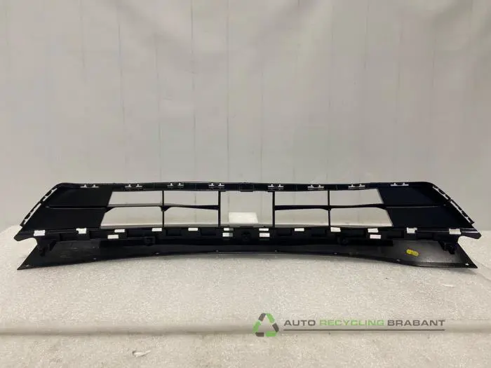 Grille - bdf7a0f1-b285-4f1b-b592-a930d6e83576.jpg