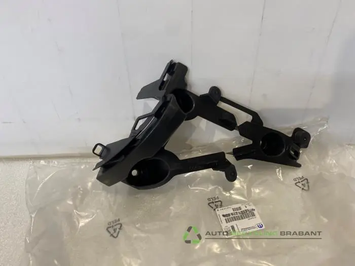 Bumpersteun links-achter Peugeot 2008 Bumpersteun links-achter Peugeot 2008