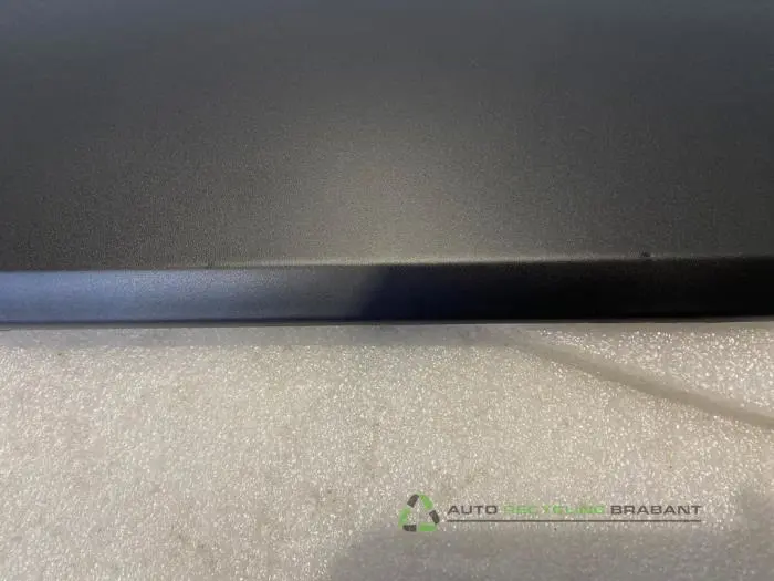 Sierstrip - 0b25fda7-dd06-4a77-b19e-64257e6fc91c.jpg