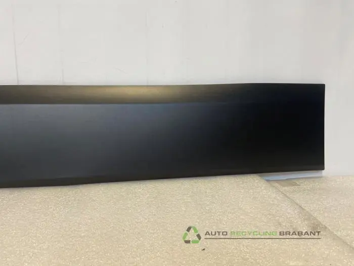 Sierstrip - 7dea8e1f-e862-4deb-8697-efa76ba4ce04.jpg