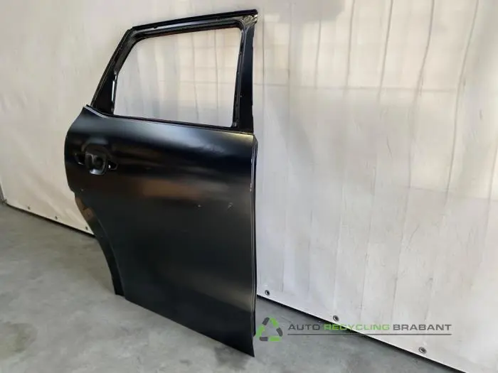 Rear door 4-door, right - 065e7f46-ed29-415c-8dd4-a6856920177c.jpg