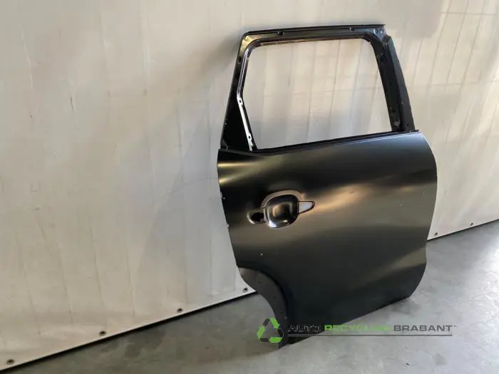 Rear door 4-door, right - 8494c604-a8eb-4f0c-98bf-f49c064ed54b.jpg