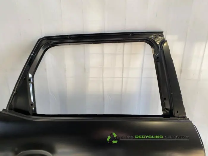 Rear door 4-door, right - f0662479-edd2-4309-9e3c-67fa76b50d0f.jpg