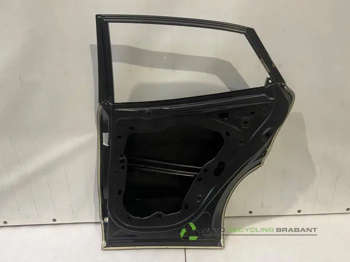 Rear door 4-door, right - 180605c3-61c2-4d7c-9ff6-4aa971ccfbd1.jpg