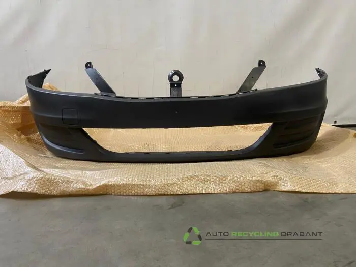 Voorbumper Dacia Logan Voorbumper Dacia Logan