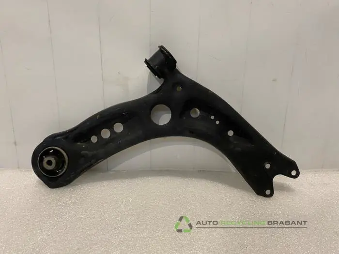 Draagarm rechts-voor Volkswagen Golf Draagarm rechts-voor Volkswagen Golf