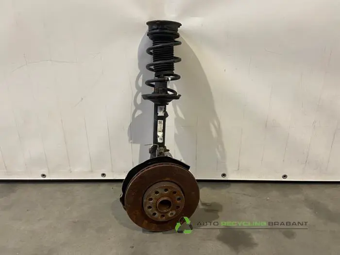 Wielophanging rechts-voor Volkswagen Golf Wielophanging rechts-voor Volkswagen Golf