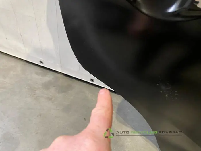 Rear door 4-door, right - 5c1f079f-8f30-45e2-9c97-a37ad6b22ed9.jpg