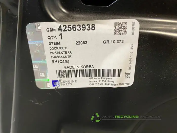 Rear door 4-door, right - d1b0ebb4-c4ae-4fb5-ac7e-7d8fbb08ed89.jpg