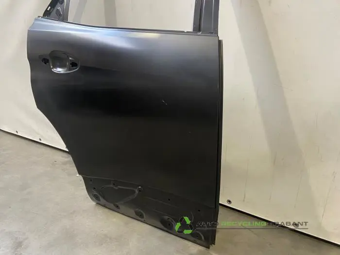 Rear door 4-door, right - ff789fe9-d3b7-497c-a2c9-e3e9bec720f2.jpg