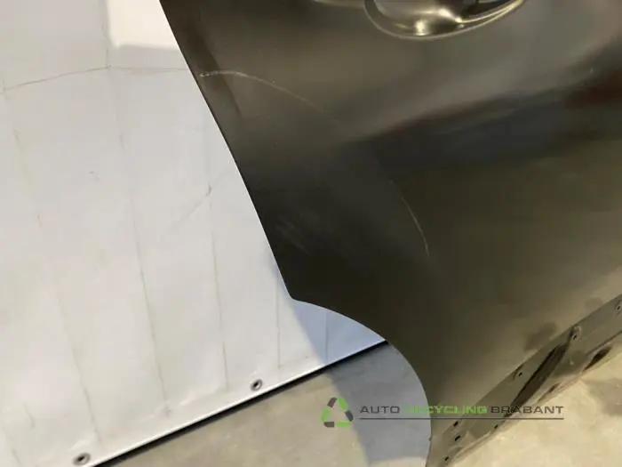 Rear door 4-door, right - 3b923ac3-0b98-43ea-bfd2-c0a3695c3048.jpg