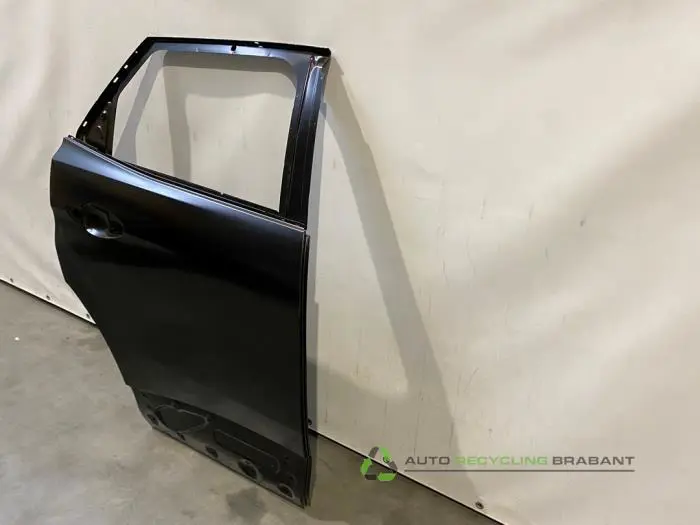 Rear door 4-door, right - bc20651d-91b8-40b8-a0db-6c4eb9b72ec3.jpg