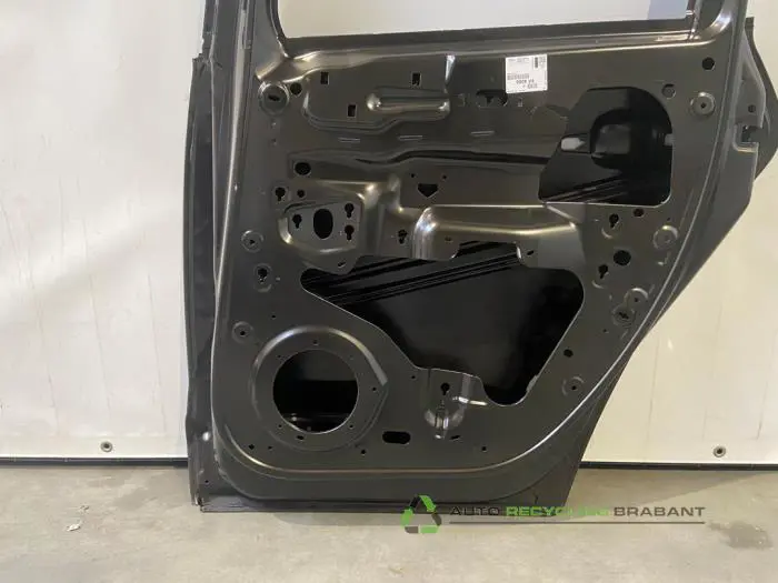 Rear door 4-door, right - 5394b14c-331c-4cba-98c0-188dd36dc0e3.jpg