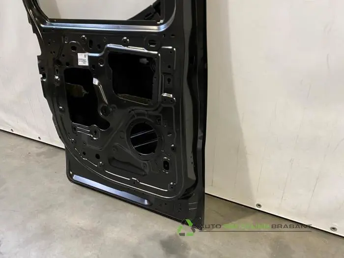 Sliding door, left - 2be22a7d-4166-428a-a08b-19bfe9d412ab.jpg