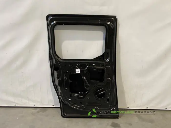 Sliding door, left - 2e3a7876-eb0c-45ca-949b-566c21a30eda.jpg