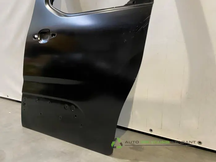 Sliding door, left - 62f4d235-90c8-4749-ad95-46be0df0f46d.jpg