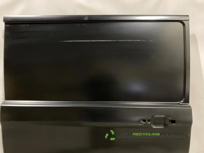 Sliding door, right - 5a2b48d0-f3f4-4aff-854e-2790e32f724e.jpg