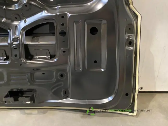 Heckklappe - 2717bfce-53ee-44bd-b8c2-6a286e30810a.jpg