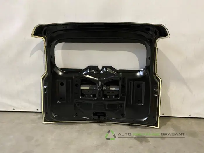 Heckklappe - cc20a782-68a4-4048-81f3-81c68852cccf.jpg