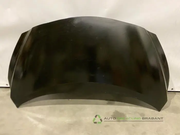 Motorkap Nissan Micra Motorkap Nissan Micra