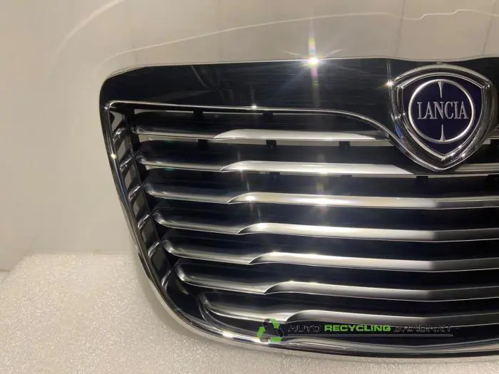 Grill - 5366da47-a26a-4bef-b53e-260cda216a31.jpg