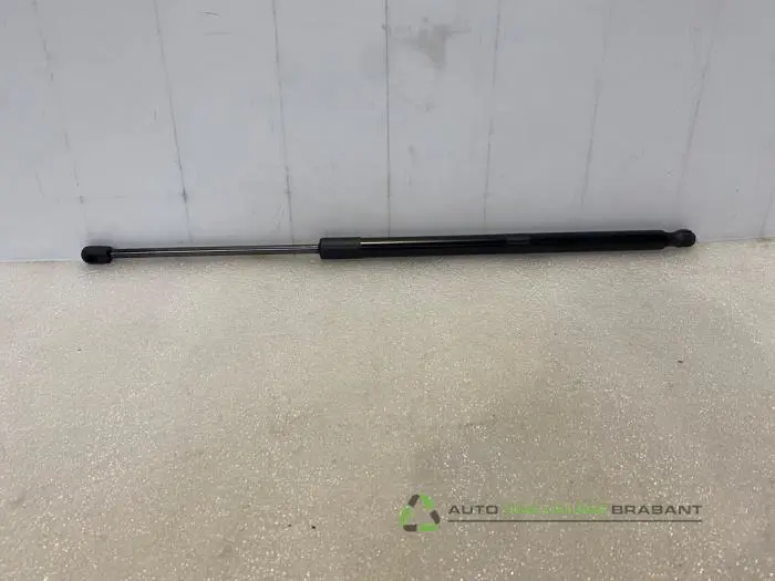 Gasdemper rechts-achter Skoda Superb Gasdemper rechts-achter Skoda Superb