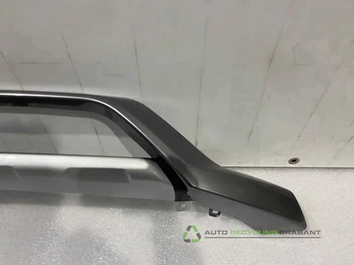 Spoiler voorbumper - 5ab0166c-c595-4540-8950-19cd66e2c47a.jpg