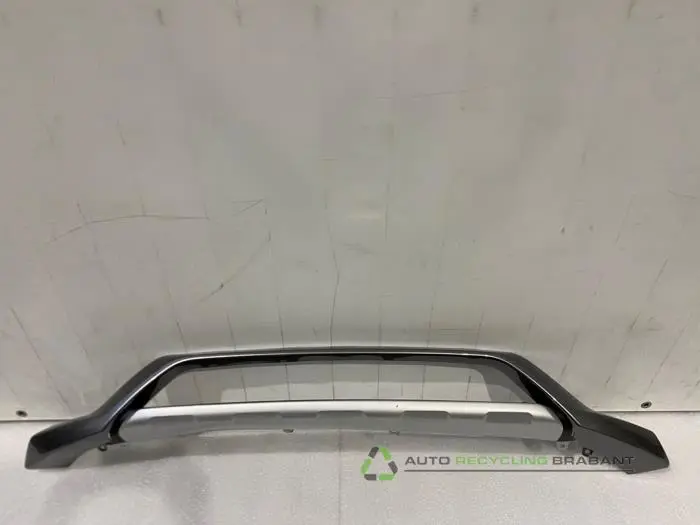 Spoiler voorbumper - 90d07007-f30d-42b2-93c9-ac8896f28827.jpg