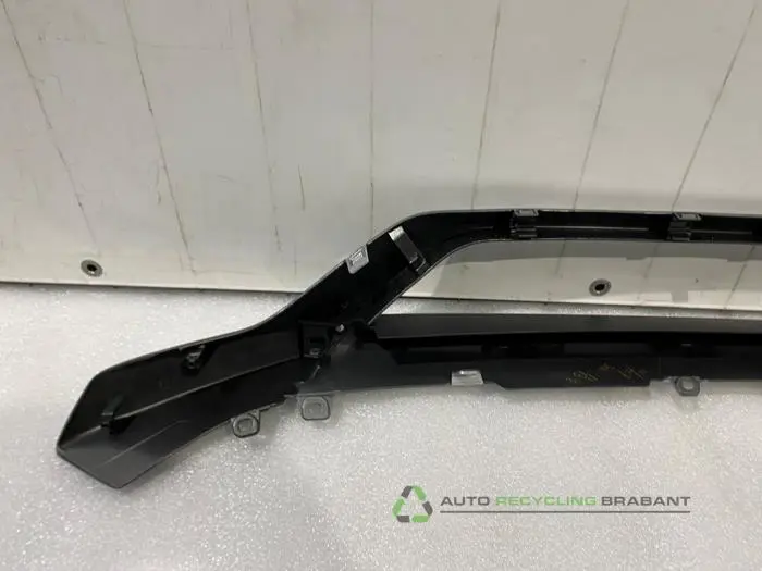 Spoiler voorbumper - b18069ec-d3f5-4b9e-9698-961a5d96e16e.jpg