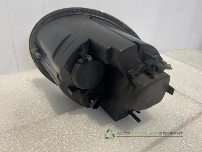 Koplamp rechts - 7deb980f-ed49-48a5-9b1d-4f2222d44fef.jpg