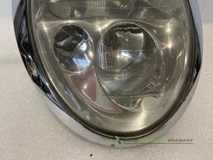 Koplamp rechts - 8e69a837-5d30-4c56-96cd-198b525ef90a.jpg