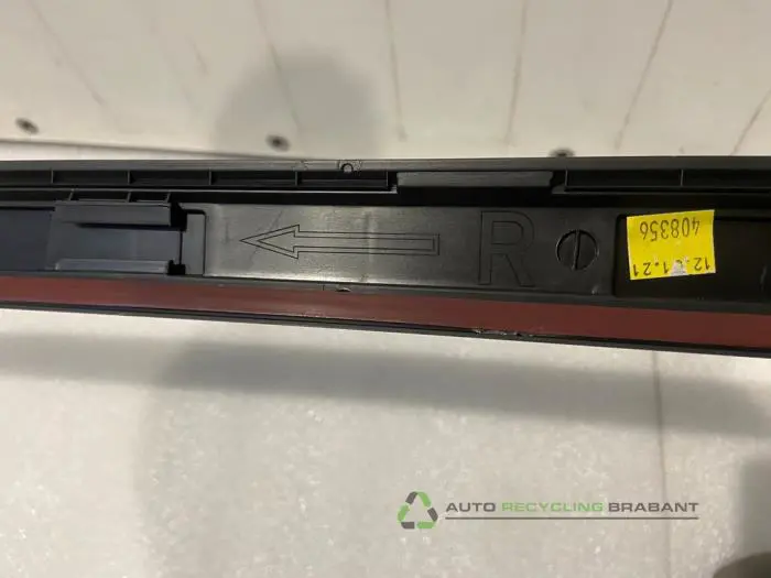 Side skirt, right - 0f2d0ee0-386d-4c01-be82-6aaeb15901ea.jpg