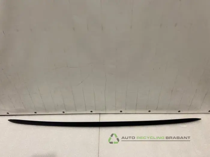 Zijskirt rechts Audi A4 Zijskirt rechts Audi A4