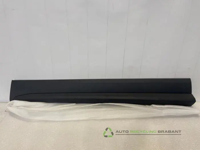 Portierlijst Audi Q5 Portierlijst Audi Q5