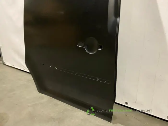 Sliding door, right - 72263ff6-3333-4b6b-8563-d82746f2aa5d.jpg