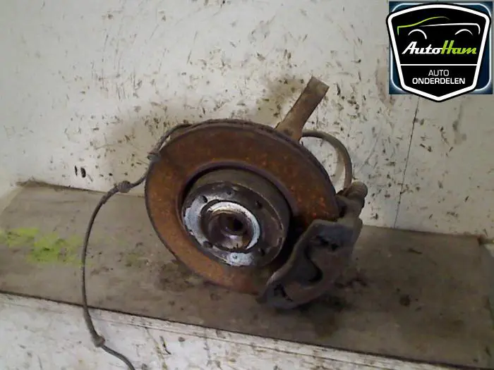Fusee rechts-voor Renault Clio