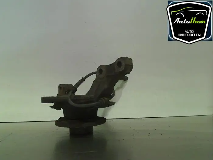 Fusee links-voor Opel Corsa