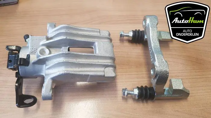 Remklauw (Tang) rechts-achter Volkswagen Golf