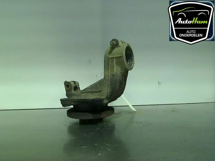Fusee links-voor Citroen Berlingo
