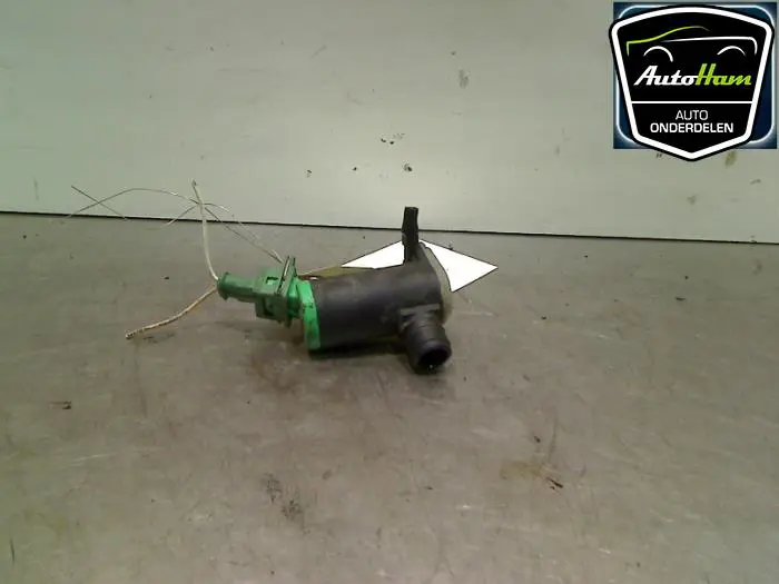 Ruitensproeierpomp voor Peugeot 206 PLUS