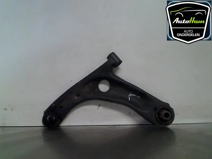 Draagarm links-voor Peugeot 107