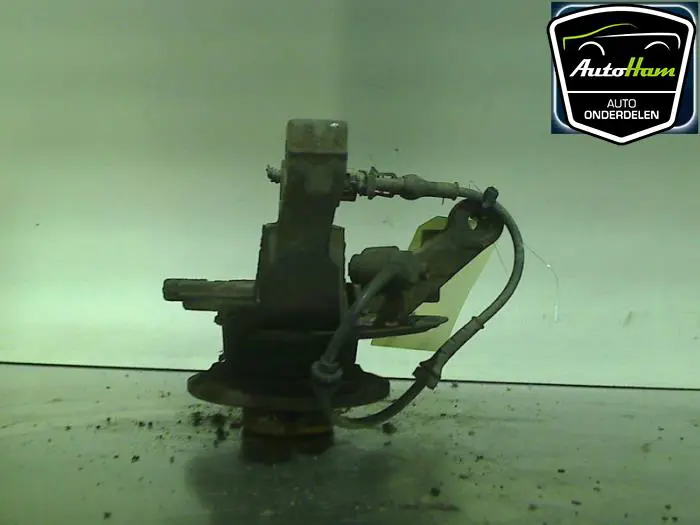 Fusee links-voor Opel Corsa