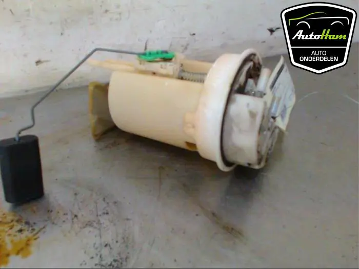 Benzinepomp Peugeot 306