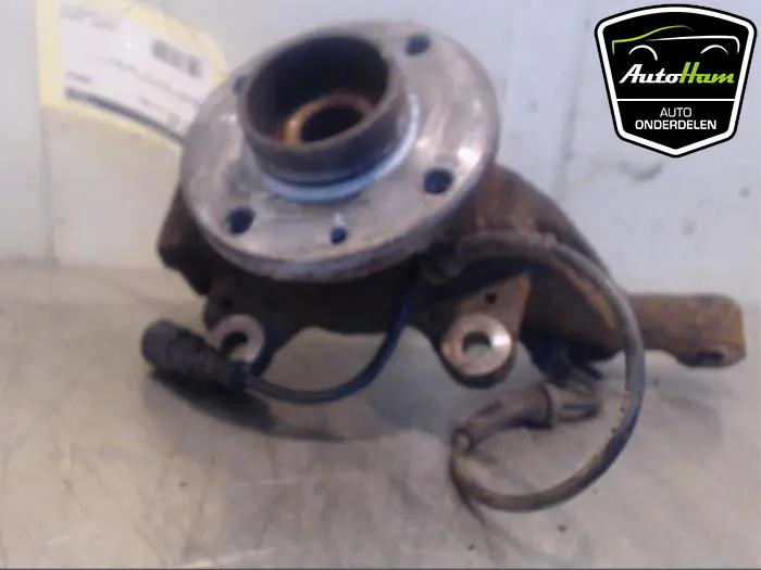 Fusee rechts-voor Renault Modus