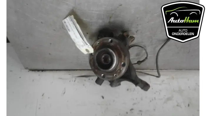 Fusee rechts-voor Peugeot 208
