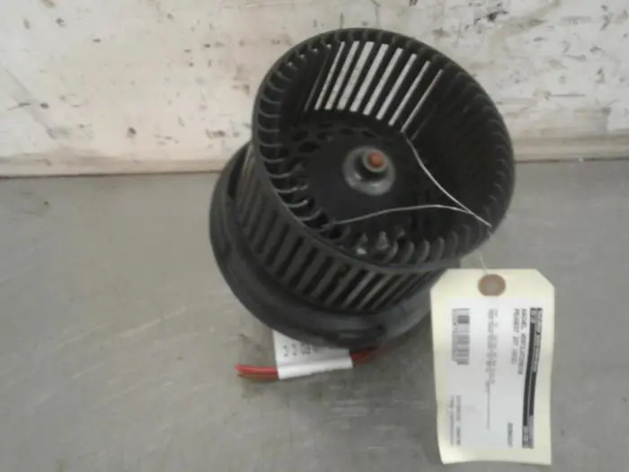 Kachel Ventilatiemotor Peugeot 207