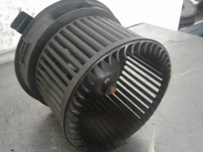 Kachel Ventilatiemotor Peugeot 207