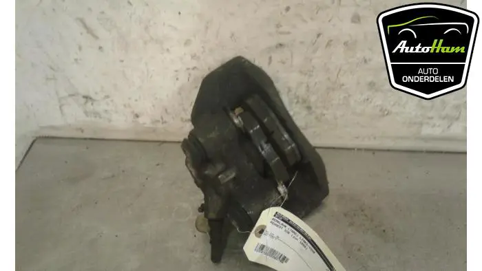 Remklauw (Tang) links-voor Peugeot 106